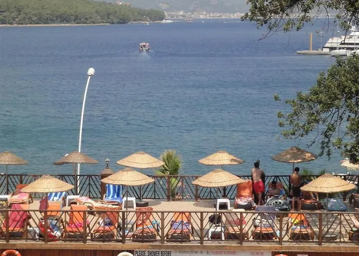 Golmar מלון 3*