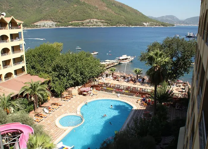 Golmar Hotel
