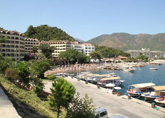 Hotel Golmar 3*
