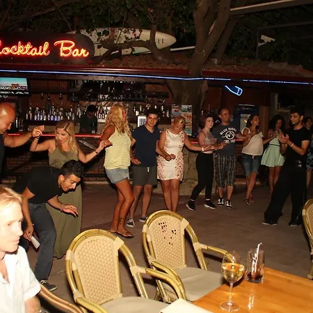 Ξενοδοχείο Golmar