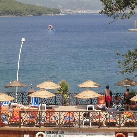Golmar Hotel 3*